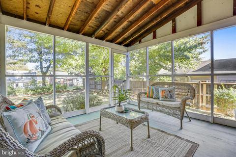 1609 Cody Dr, Silver Spring, MD 20902 photo 18