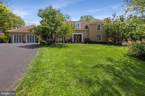 9809 Hall Rd, Potomac, MD 20854 photo 1