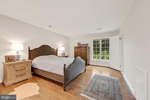 9809 Hall Rd, Potomac, MD 20854 photo 30