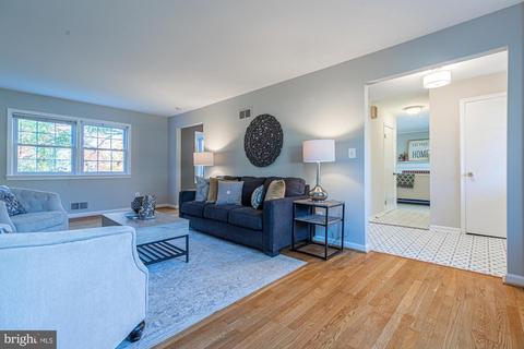 2007 Gatewood Pl, Silver Spring, MD 20903 photo 3