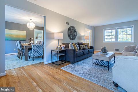 2007 Gatewood Pl, Silver Spring, MD 20903 photo 4