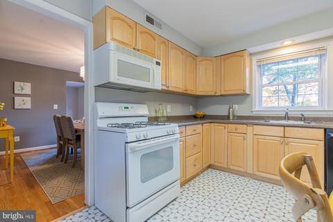 2007 Gatewood Pl, Silver Spring, MD 20903 photo 14