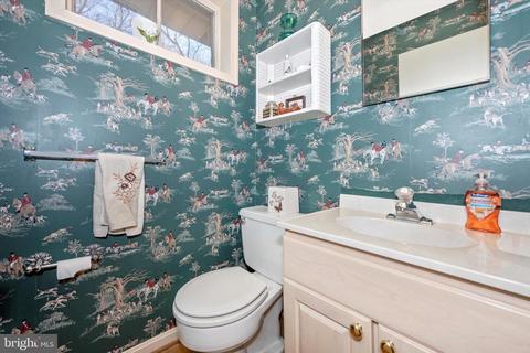 13328 Locksley Ln, Silver Spring, MD 20904 photo 32