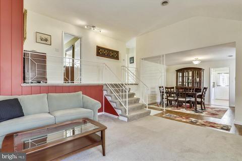 311 Burnt Mills Ave, Silver Spring, MD 20901 photo 4
