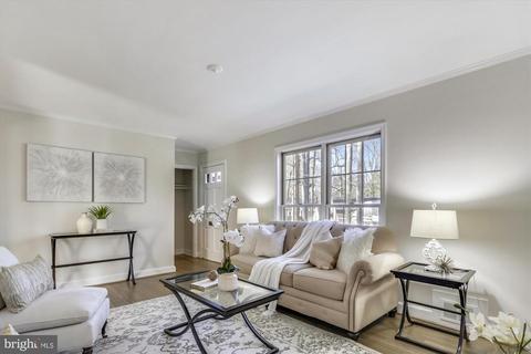405 Lexington Dr, Silver Spring, MD 20901 photo 2