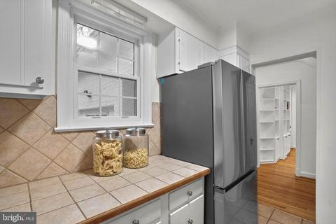 1601 Grace Church Rd, Silver Spring, MD 20910 photo 18