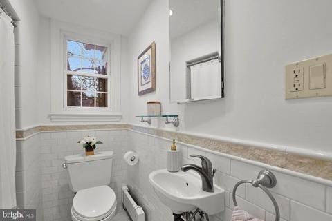 1601 Grace Church Rd, Silver Spring, MD 20910 photo 21