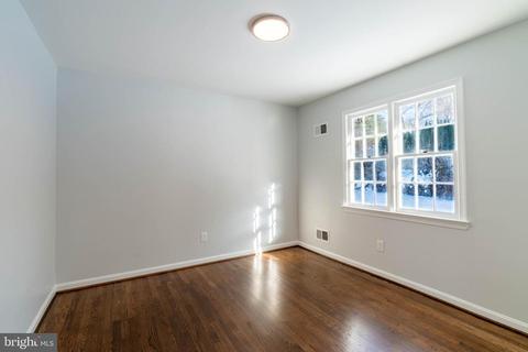 14805 Pebblestone Dr, Silver Spring, MD 20905 photo 11