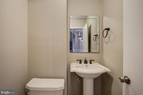 1720 Arbor View Rd, Silver Spring, MD 20902 photo 4