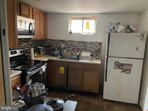 10513 Tenbrook Dr, Silver Spring, MD 20901 photo 2