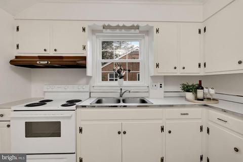 2514 Weisman Rd, Silver Spring, MD 20902 photo 5