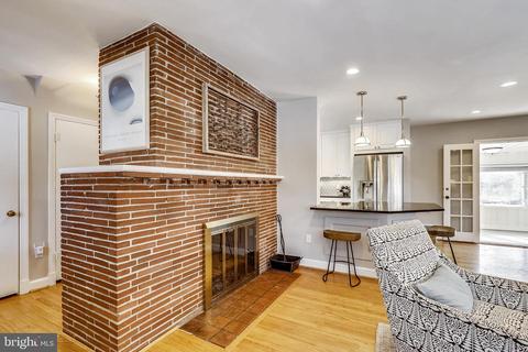 1602 Sherwood Rd, Silver Spring, MD 20902 photo 6