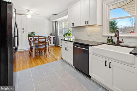 2601 Redmiles Dr, Silver Spring, MD 20905 photo 7