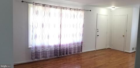 9718 Braddock Rd E, Silver Spring, MD 20903 photo 7
