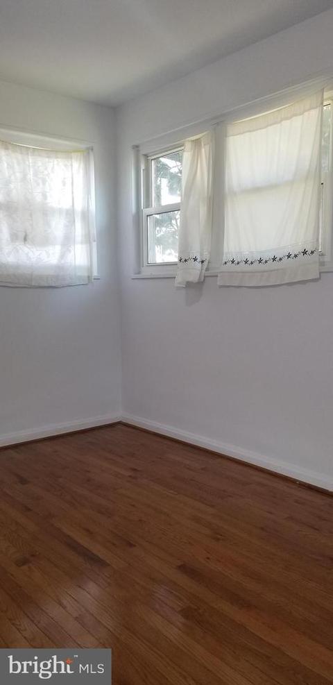 9718 Braddock Rd E, Silver Spring, MD 20903 photo 12