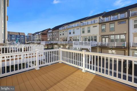 9772 Fields Rd, Gaithersburg, MD 20878 photo 9