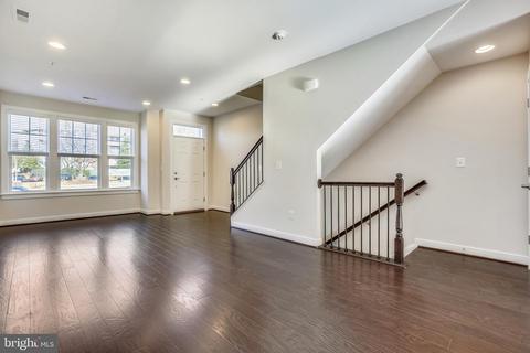 9772 Fields Rd, Gaithersburg, MD 20878 photo 7