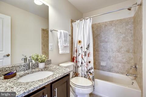 9772 Fields Rd, Gaithersburg, MD 20878 photo 21