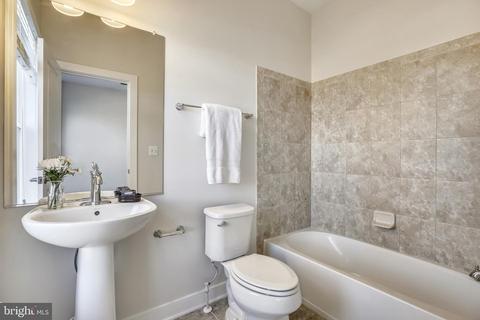 9772 Fields Rd, Gaithersburg, MD 20878 photo 16