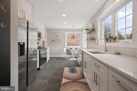 11402 Newport Mill Rd, Silver Spring, MD 20902 photo 8