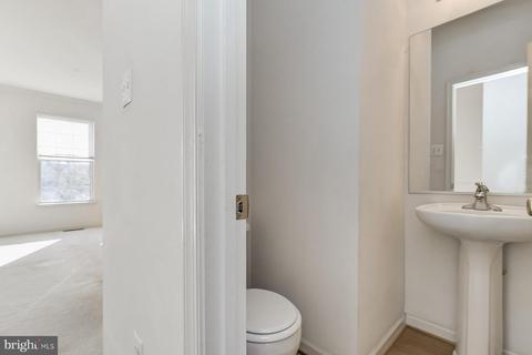 2930 Saint Helen Cir, Silver Spring, MD 20906 photo 7