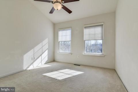 2930 Saint Helen Cir, Silver Spring, MD 20906 photo 32