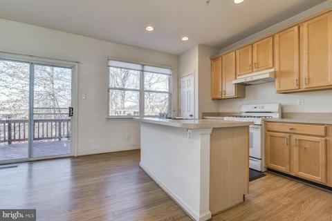 2930 Saint Helen Cir, Silver Spring, MD 20906 photo 16