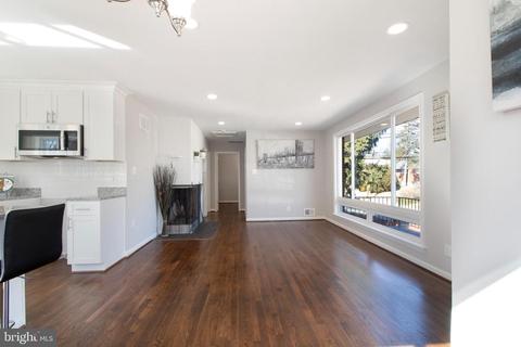 10216 Duvawn Pl, Silver Spring, MD 20902 photo 12