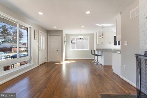 10216 Duvawn Pl, Silver Spring, MD 20902 photo 10