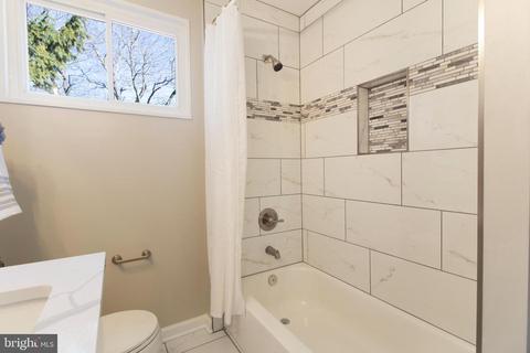 10216 Duvawn Pl, Silver Spring, MD 20902 photo 15