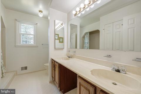 14613 Silverstone Dr, Silver Spring, MD 20905 photo 39