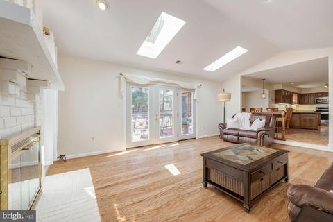 14613 Silverstone Dr, Silver Spring, MD 20905 photo 6