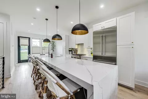 4014 Knowles Ave, Kensington, MD 20895