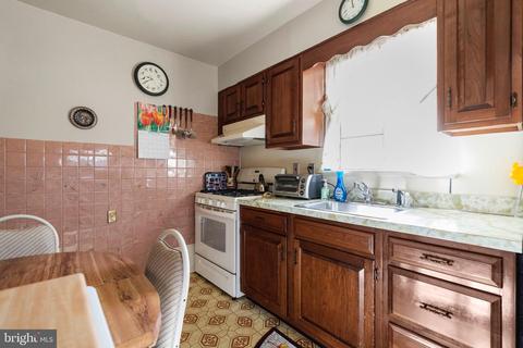 10302 Gardiner Ave, Silver Spring, MD 20902 photo 8