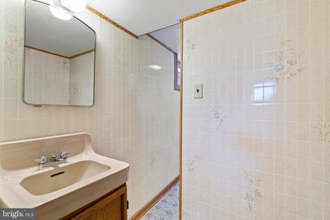 10302 Gardiner Ave, Silver Spring, MD 20902 photo 21