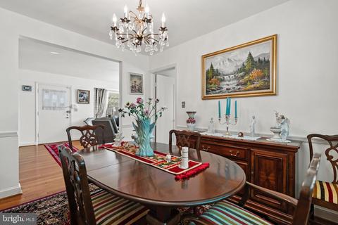 10302 Gardiner Ave, Silver Spring, MD 20902 photo 5
