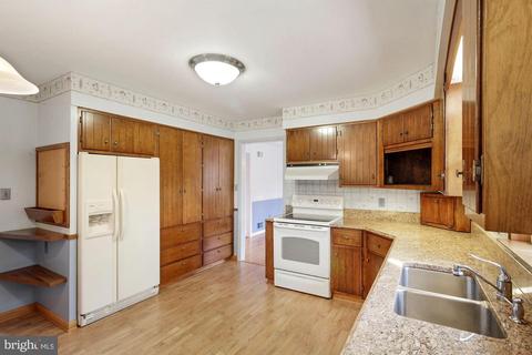 2311 Solmar Dr, Silver Spring, MD 20904 photo 13
