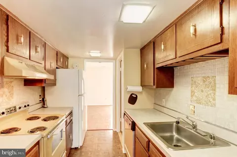 15044 Haslemere Ct #263-C, Silver Spring, MD 20906 photo 7