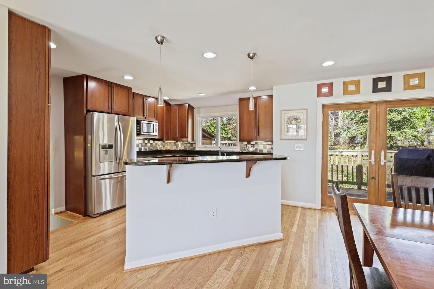 1118 Cresthaven Dr, Silver Spring, MD 20903 photo 20