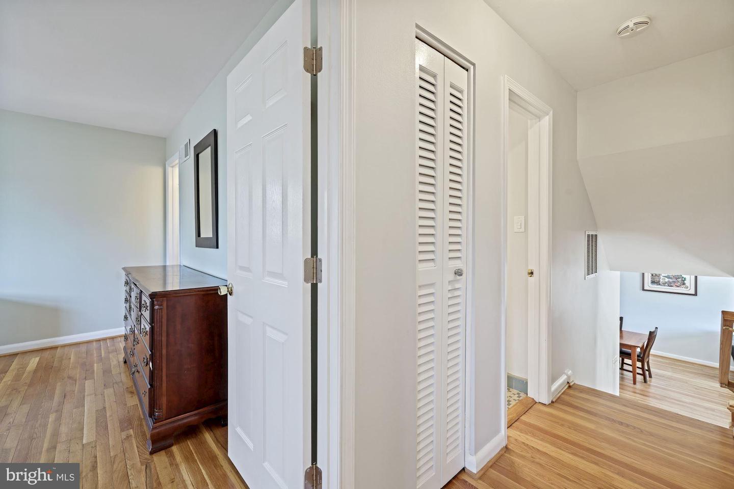 1118 Cresthaven Dr, Silver Spring, MD 20903 photo 30