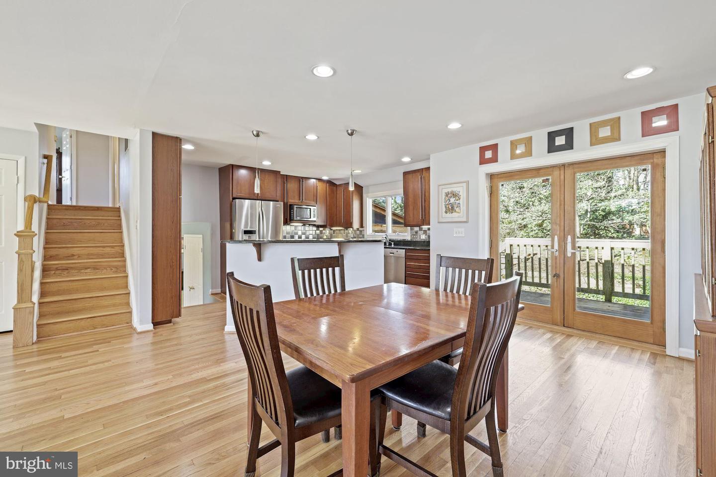 1118 Cresthaven Dr, Silver Spring, MD 20903 photo 29