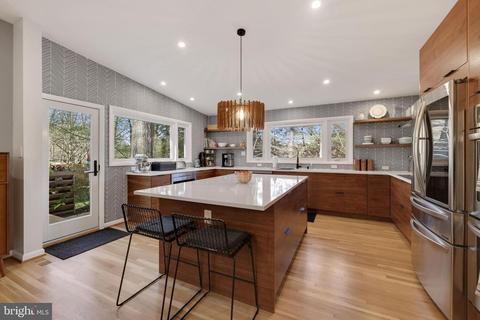 1003 La Grande Rd, Silver Spring, MD 20903 photo 7