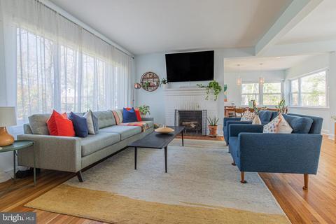 9013 Sudbury Rd, Silver Spring, MD 20901 photo 5