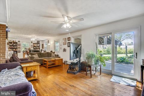 15104 Timberlake Dr, Silver Spring, MD 20905 photo 10