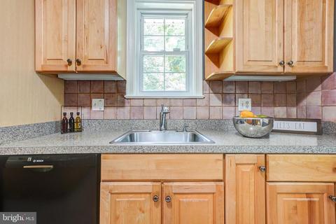 8407 Galveston Rd, Silver Spring, MD 20910 photo 16