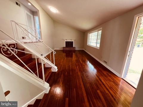 12922 Crisfield Rd, Silver Spring, MD 20906 photo 2