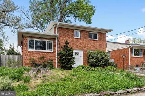 4005 Adams Dr, Silver Spring, MD 20902 photo 3
