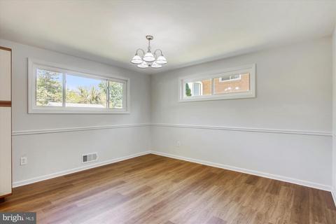 912 S Belgrade Rd, Silver Spring, MD 20902 photo 8