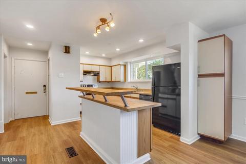 912 S Belgrade Rd, Silver Spring, MD 20902 photo 5
