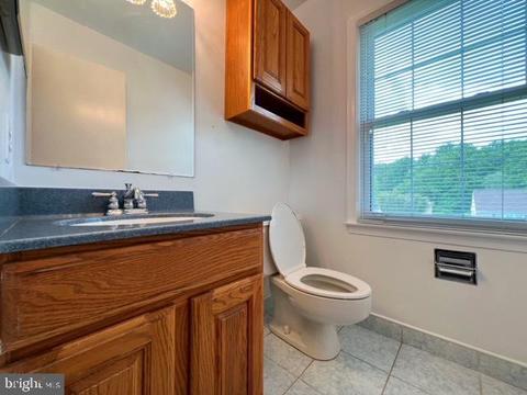 212 Farmgate Ln, Silver Spring, MD 20905 photo 22
